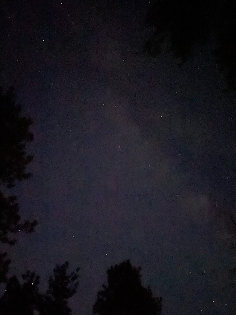 Clear night sky filled with stars, perfect for stargazing as a family fall outdoor activity with kids.